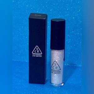 3CE “STUCK” holographic glitter eye makeup 🌈 1 pc